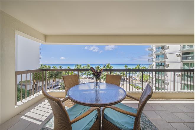 Honolulu condo rental: Aston Waikiki Beach Tower - 2BR Condo Beach View #602