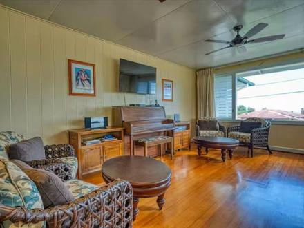 Hilo vacation rental: Hale Ulu Hale Ulu Kealoha - 4BR Home