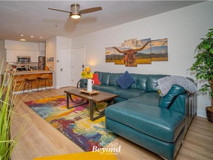 Round Rock condo rental: Color Pop by the Pool - 1BR Condo