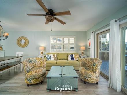 Rockport condo rental: The Cobalt Crab Oasis - 3BR Condo