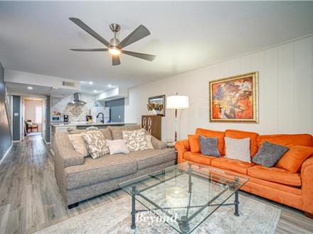 Rockport condo rental: The Salty Seahorse - 3BR Condo