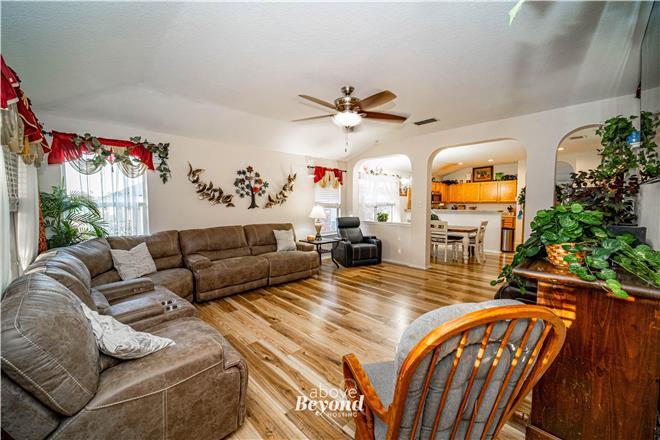 San Antonio vacation rental: The Festive Veteran - 3BR Home