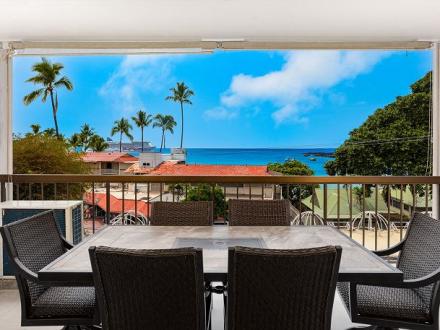 Kona Plaza302
