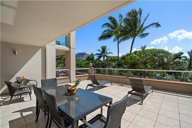 Lahaina condo rental: Honua Kai Konea - 1BR Condo Beach View #230