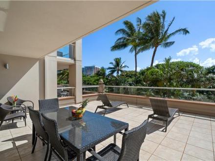 Lahaina condo rental: Honua Kai Konea - 1BR Condo Beach View #230