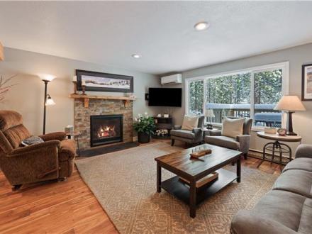 Bend vacation rental: 8 East Butte Ln - 3BR Home