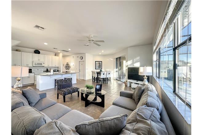 Davenport vacation rental: Five Bed South Facing Pool close to Disney - 5BR Home