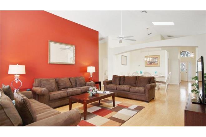 Kissimmee vacation rental: Indian Creek Vacation Home Close to Disney - 5BR Home