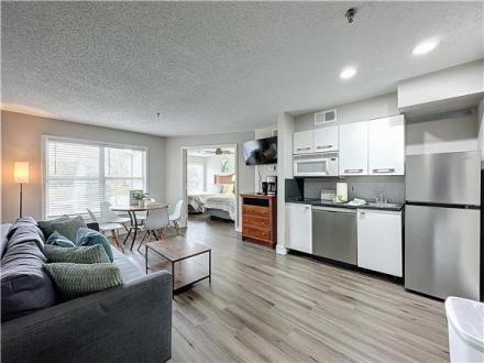 Kissimmee condo rental: Parkway Palms Resort 1 bed condo mins to Disney - 1BR Condo