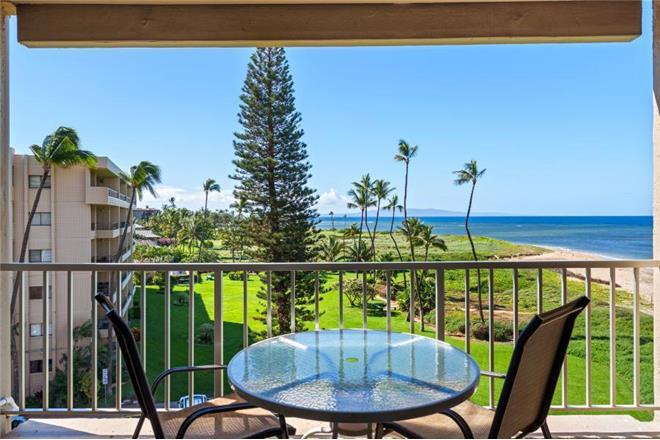 Kihei condo rental: Menehune Shores - 2BR Condo #524