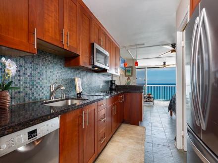 Kailua Kona condo rental: Kona Magic Sands305