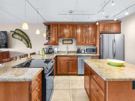 Kona Pacific - 1BR Condo King #B510