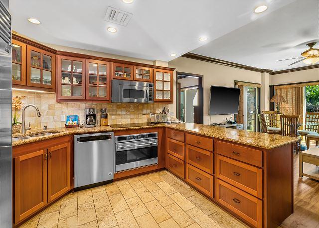 Waipouli condo rental: Waipouli Beach Resort - 2BR Condo Garden View #C105