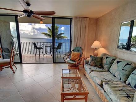 Kihei Beach - 1BR Condo Beach Front #307