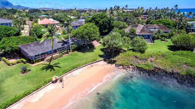 Poipu vacation rental: Hale Ohana - 5BR Home Poipu