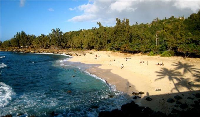 North Shore vacation rental: Waimea Bay View Bungalows - 6BR