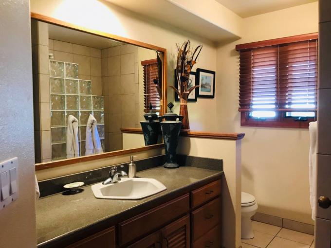 Kona vacation rental: Hibiscus Hale - 4BR Home with Private Pool