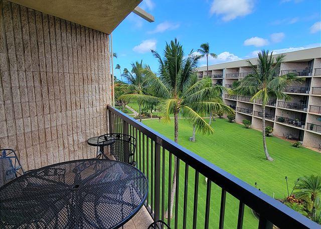 Kihei condo rental: Maui Sunset - 2BR Condo Partial Ocean View #401B