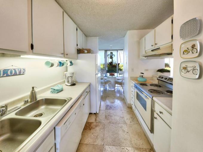 Koa Lagoon - 1BR Deluxe Condo #102 photo 3
