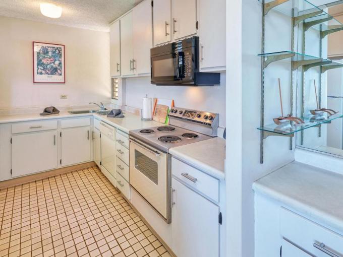 Koa Lagoon - 2BR Standard Condo #207 photo 4